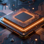 メモリ層を内蔵した産業用半導体パッケージを描いた概念アート。防衛・航空宇宙分野の技術的な雰囲気を、ダークブルーとオレンジの配色で表現